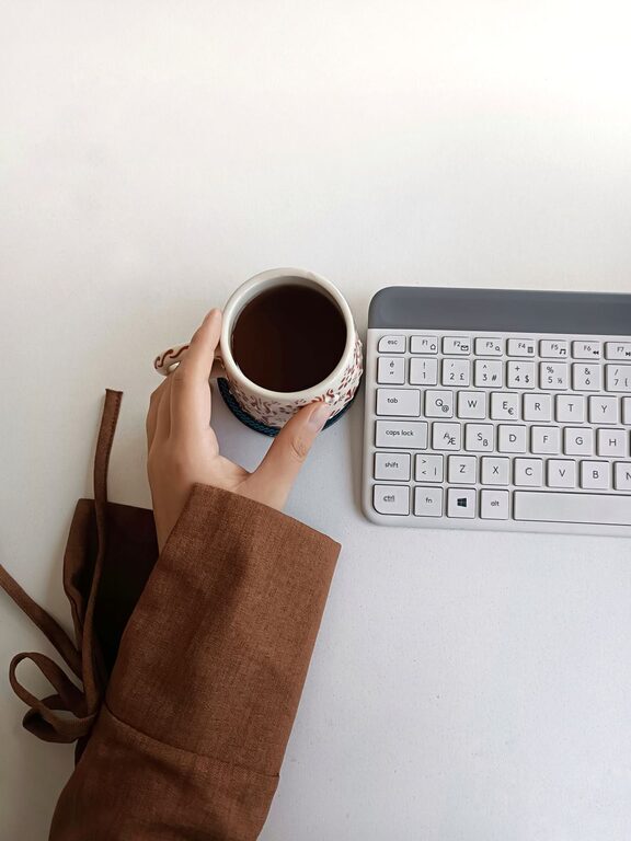 Simple Routines to Start and End Your Workday Smoothly